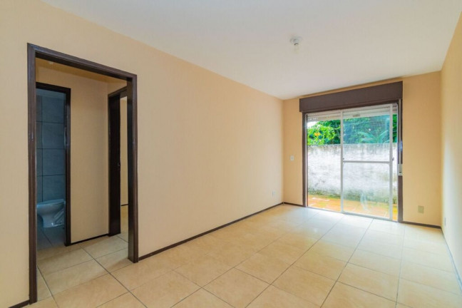 Imagem Imóvel com 1 Quarto à Venda, 44 m² em Camaquã - Porto Alegre Imagem Imóvel com 1 Quarto à Venda, 44 m² em Camaquã - Porto Alegre