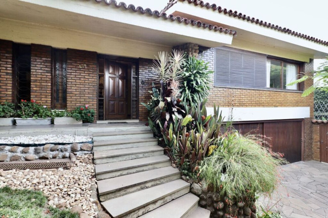 Casa com 3 Quartos à Venda,  em Cristal - Porto Alegre