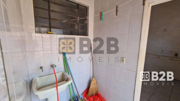 Imagem Casa com 3 Quartos à Venda, 300 m² em Jardim Estoril Iv - Bauru Imagem Casa com 3 Quartos à Venda, 300 m² em Jardim Estoril Iv - Bauru