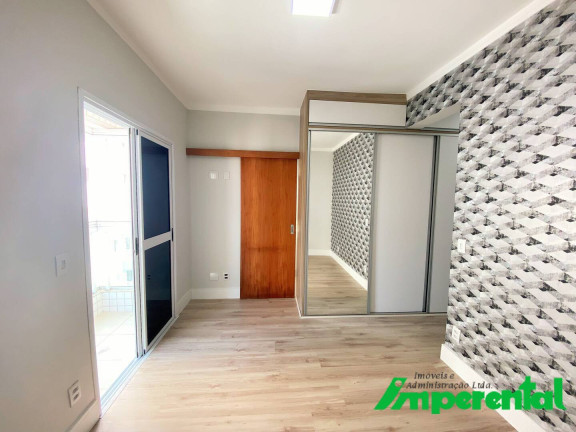 Imagem Apartamento com 3 Quartos à Venda, 127 m² em Pompéia - Santos