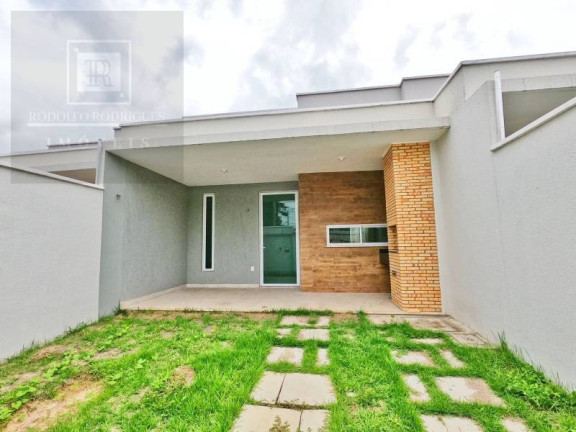 Casa com 3 Quartos à Venda, 110 m² em Centro - Eusébio