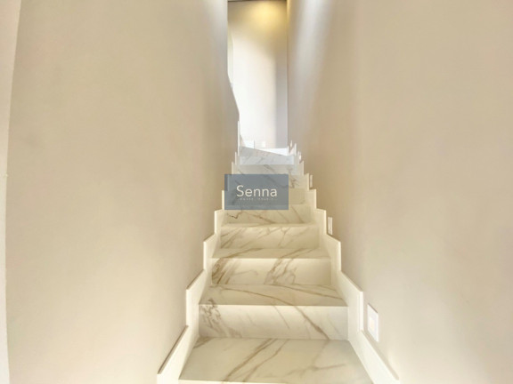 Imagem Casa com 3 Quartos à Venda, 245 m² em Jardim Novo Mundo - Jundiaí Imagem Casa com 3 Quartos à Venda, 245 m² em Jardim Novo Mundo - Jundiaí