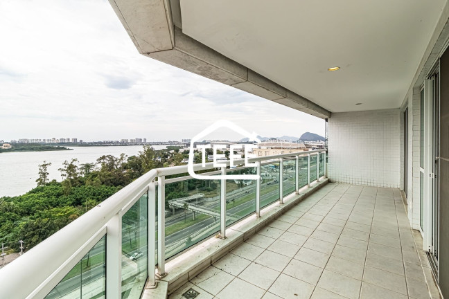 Imagem Cobertura com 4 Quartos à Venda, 318 m² em Jacarepaguá - Rio De Janeiro