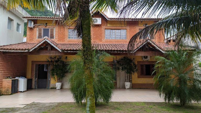 Imagem Casa com 3 Quartos à Venda, 336 m² em Canto Do Forte - Praia Grande Imagem Casa com 3 Quartos à Venda, 336 m² em Canto Do Forte - Praia Grande