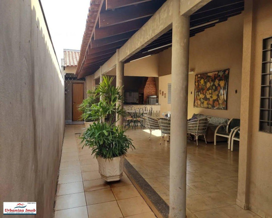 Imagem Casa com 4 Quartos à Venda, 247 m² em Jardim São Lourenço - Campo Grande Imagem Casa com 4 Quartos à Venda, 247 m² em Jardim São Lourenço - Campo Grande