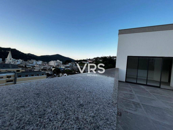 Imagem Cobertura com 3 Quartos à Venda, 157 m² em Várzea - Teresópolis Imagem Cobertura com 3 Quartos à Venda, 157 m² em Várzea - Teresópolis