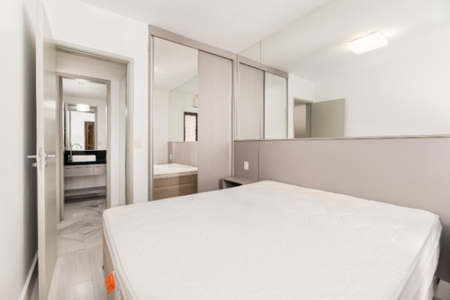 Imagem Imóvel com 1 Quarto para Alugar, 42 m² em Itaim Bibi - São Paulo Imagem Imóvel com 1 Quarto para Alugar, 42 m² em Itaim Bibi - São Paulo