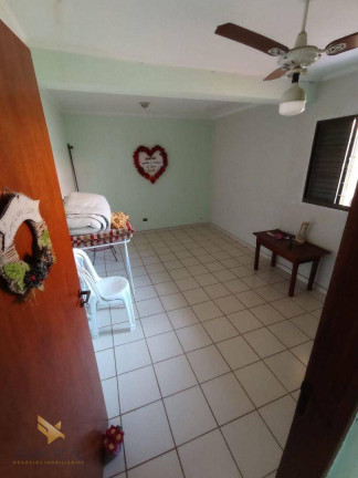 Imagem Casa com 3 Quartos para Alugar, 120 m² em Tiradentes - Campo Grande Imagem Casa com 3 Quartos para Alugar, 120 m² em Tiradentes - Campo Grande