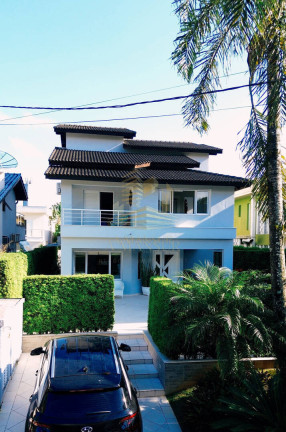 Casa com 4 Quartos para Temporada, 390 m² em Bertioga