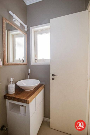Imagem Casa com 3 Quartos à Venda, 306 m² em Santo Antônio - Porto Alegre Imagem Casa com 3 Quartos à Venda, 306 m² em Santo Antônio - Porto Alegre