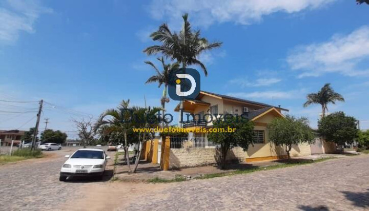 Imagem Sobrado com 6 Quartos à Venda, 294 m² em Camobi - Santa Maria