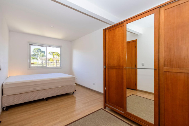 Imagem Sobrado com 3 Quartos à Venda, 192 m² em Pilarzinho - Curitiba Imagem Sobrado com 3 Quartos à Venda, 192 m² em Pilarzinho - Curitiba