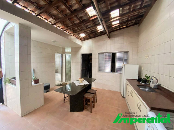 Imagem Casa com 3 Quartos à Venda, 185 m² em Encruzilhada - Santos