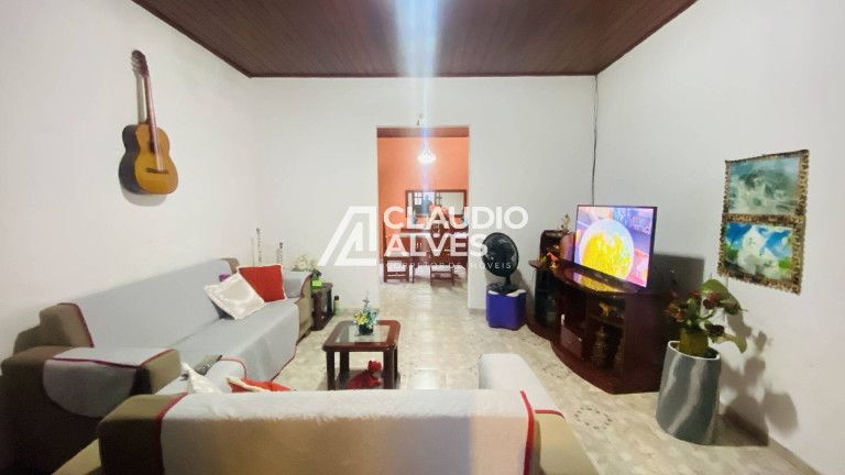Imagem Casa com 3 Quartos à Venda, 200 m² em Conjunto Feira Vi - Feira De Santana Imagem Casa com 3 Quartos à Venda, 200 m² em Conjunto Feira Vi - Feira De Santana