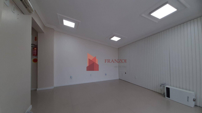Imagem Sala Comercial para Alugar, 55 m² em Centro - Itajaí Imagem Sala Comercial para Alugar, 55 m² em Centro - Itajaí