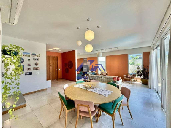 Imagem Casa com 4 Quartos à Venda, 345 m² em Granja Viana - Carapicuíba Imagem Casa com 4 Quartos à Venda, 345 m² em Granja Viana - Carapicuíba