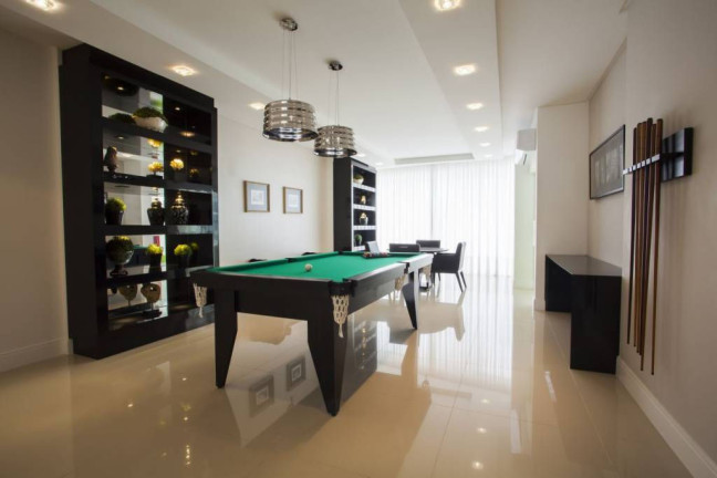 Imagem Apartamento com 3 Quartos à Venda, 131 m² em Centro - Balneário Camboriú Imagem Apartamento com 3 Quartos à Venda, 131 m² em Centro - Balneário Camboriú