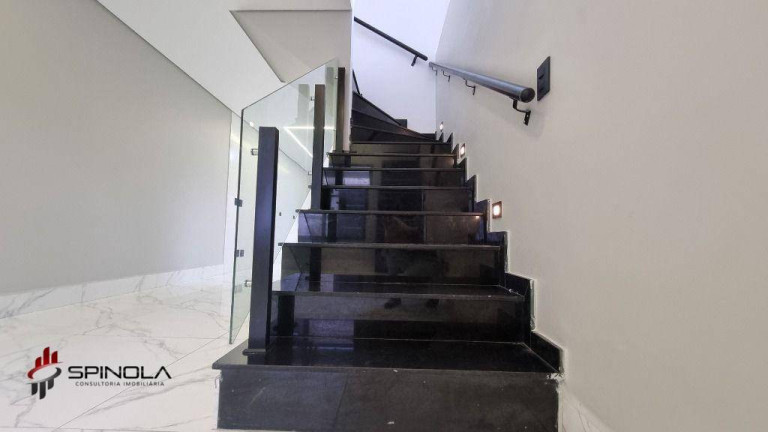Imagem Sobrado com 3 Quartos à Venda, 180 m² em Maracanã - Praia Grande Imagem Sobrado com 3 Quartos à Venda, 180 m² em Maracanã - Praia Grande