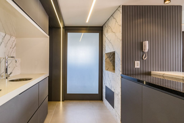 Imagem Imóvel com 3 Quartos à Venda, 158 m² em Petrópolis - Porto Alegre Imagem Imóvel com 3 Quartos à Venda, 158 m² em Petrópolis - Porto Alegre