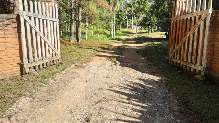 Imagem Chácara com 10 Quartos à Venda, 250 m² em Parque Fernão Dias - Atibaia Imagem Chácara com 10 Quartos à Venda, 250 m² em Parque Fernão Dias - Atibaia