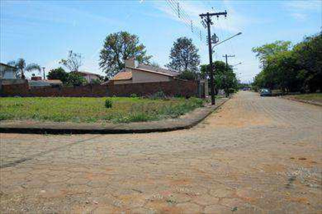 Imagem Terreno à Venda, 440 m² em Cidade Jardim - Pirassununga Imagem Terreno à Venda, 440 m² em Cidade Jardim - Pirassununga