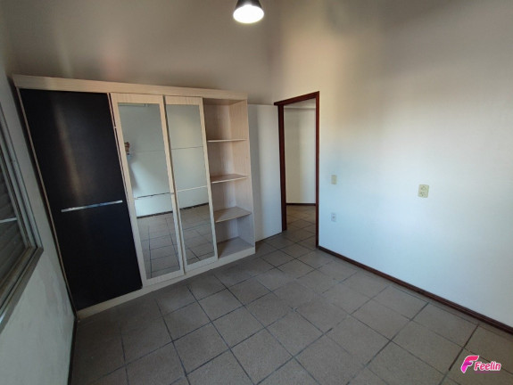 Imagem Casa com 5 Quartos à Venda, 259 m² em Santinho - Florianópolis Imagem Casa com 5 Quartos à Venda, 259 m² em Santinho - Florianópolis