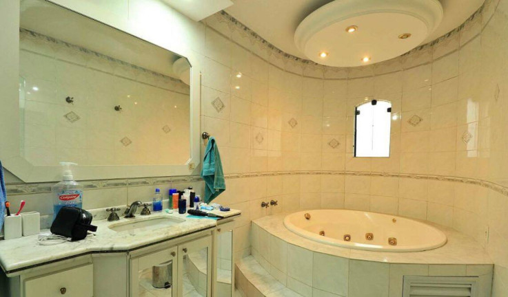 Imagem Casa com 4 Quartos à Venda, 300 m² em Utinga - Santo André Imagem Casa com 4 Quartos à Venda, 300 m² em Utinga - Santo André