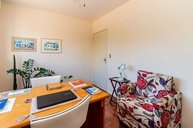 Imagem Apartamento com 2 Quartos à Venda, 84 m² em Menino Deus - Porto Alegre Imagem Apartamento com 2 Quartos à Venda, 84 m² em Menino Deus - Porto Alegre