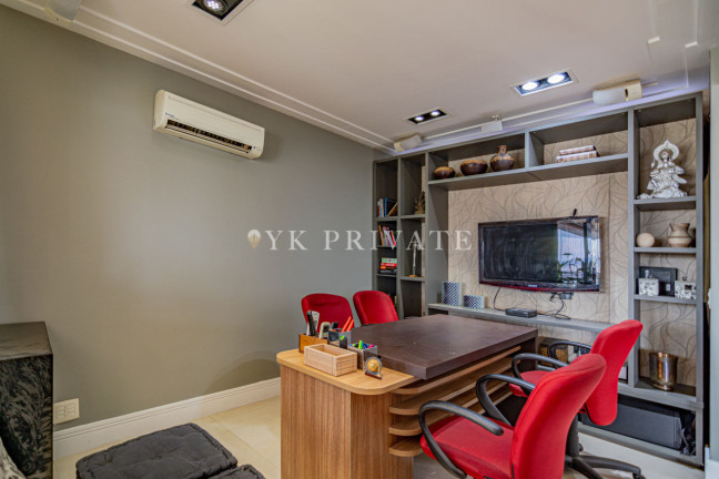Imagem Apartamento com 4 Quartos à Venda, 206 m² em Vila Romana - São Paulo