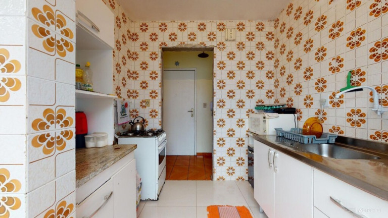 Imagem Imóvel com 3 Quartos à Venda, 80 m² em Petrópolis - Porto Alegre Imagem Imóvel com 3 Quartos à Venda, 80 m² em Petrópolis - Porto Alegre