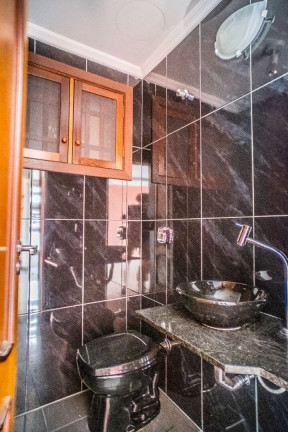 Imagem Apartamento com 3 Quartos à Venda, 255 m² em Jardim Itu - Porto Alegre Imagem Apartamento com 3 Quartos à Venda, 255 m² em Jardim Itu - Porto Alegre