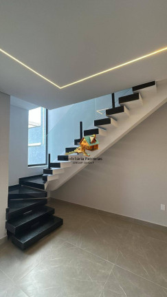 Imagem Sobrado com 3 Quartos à Venda, 119 m² em Villas Do Jaguari - Santana De Parnaíba Imagem Sobrado com 3 Quartos à Venda, 119 m² em Villas Do Jaguari - Santana De Parnaíba