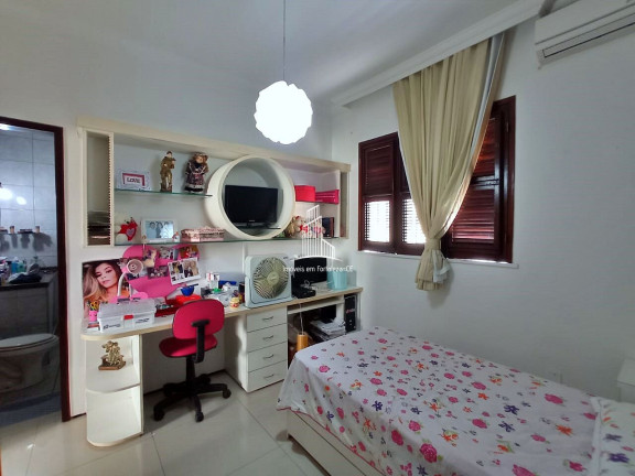 Imagem Casa com 6 Quartos à Venda, 319 m² em Aldeota - Fortaleza Imagem Casa com 6 Quartos à Venda, 319 m² em Aldeota - Fortaleza