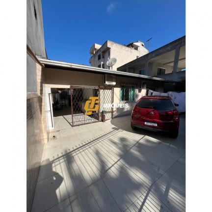Imagem Casa com 3 Quartos à Venda, 193 m² em Monte Alegre - Camboriú