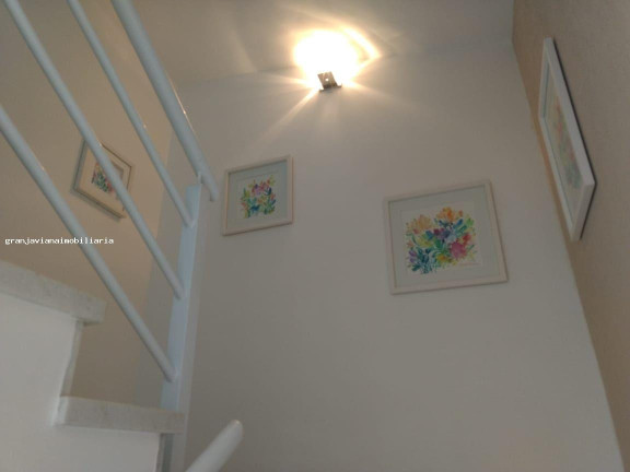Imagem Casa à Venda, em São Paulo 2 - Cotia Imagem Casa à Venda, em São Paulo 2 - Cotia