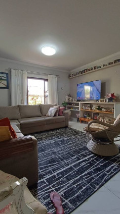 Imagem Casa com 3 Quartos à Venda, 169 m² em Itaum - Joinville Imagem Casa com 3 Quartos à Venda, 169 m² em Itaum - Joinville