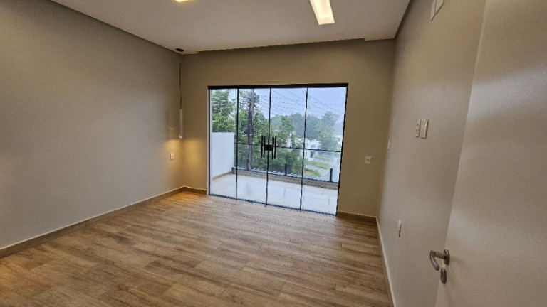 Imagem Casa com 4 Quartos à Venda, 241 m² em Ponta Negra - Manaus Imagem Casa com 4 Quartos à Venda, 241 m² em Ponta Negra - Manaus
