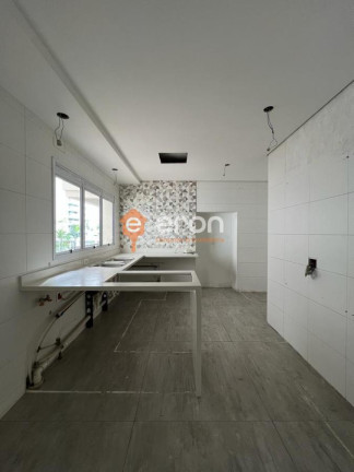 Imagem Apartamento com 3 Quartos à Venda, 242 m² Imagem Apartamento com 3 Quartos à Venda, 242 m²