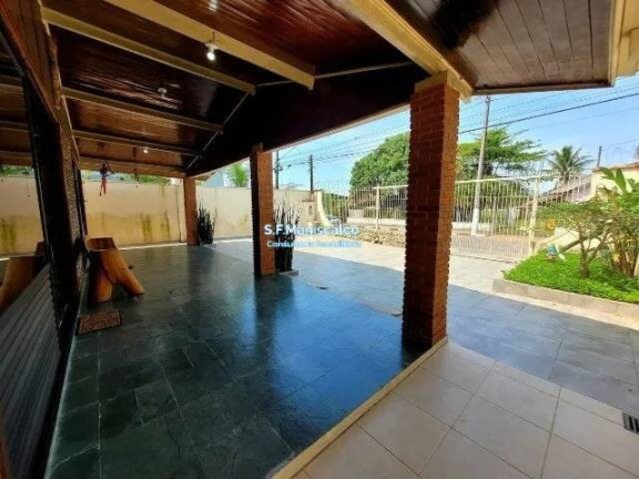 Imagem Casa com 5 Quartos para Alugar, 500 m² em Centro - Ubatuba