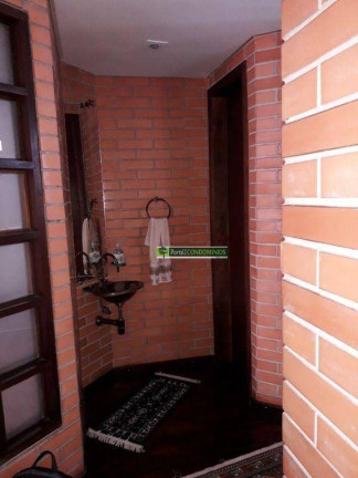 Imagem Casa com 3 Quartos à Venda, 206 m² em Seminário - Curitiba Imagem Casa com 3 Quartos à Venda, 206 m² em Seminário - Curitiba