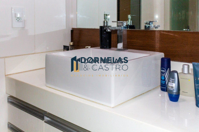 Imagem Casa com 4 Quartos à Venda, 416 m² em Guará I - Brasília Imagem Casa com 4 Quartos à Venda, 416 m² em Guará I - Brasília