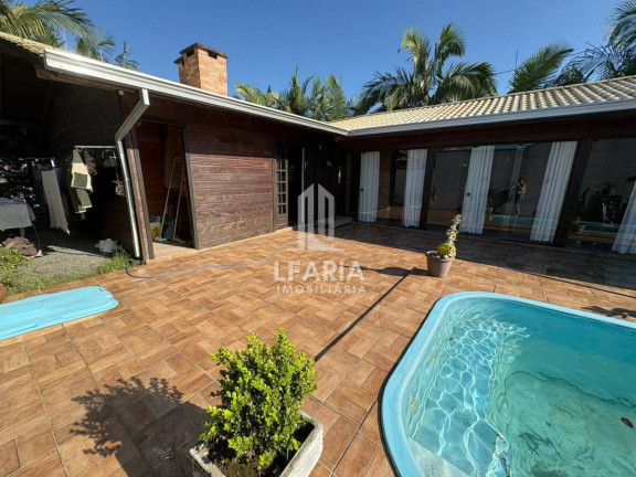 Imagem Casa com 3 Quartos à Venda, 190 m² em Brasilia - Itapoá Imagem Casa com 3 Quartos à Venda, 190 m² em Brasilia - Itapoá