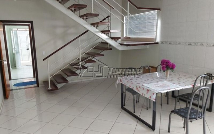 Imagem Casa com 5 Quartos à Venda, 319 m² em Vista Linda - São José Dos Campos