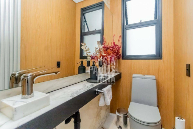 Imagem Casa com 1 Quarto à Venda, 138 m² em Vila Nova Conceição - São Paulo Imagem Casa com 1 Quarto à Venda, 138 m² em Vila Nova Conceição - São Paulo
