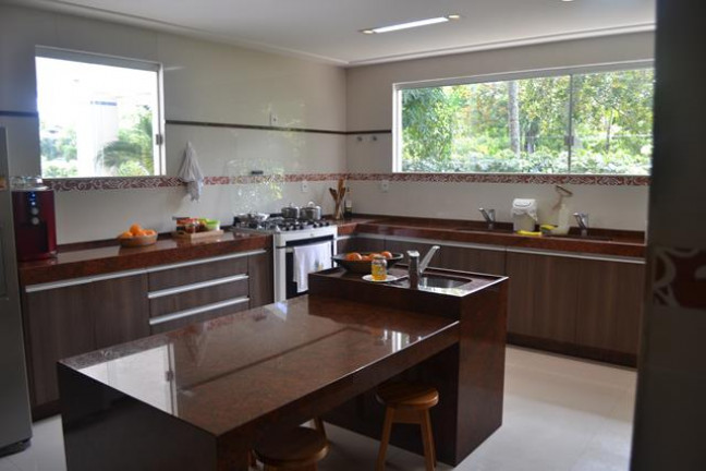 Imagem Casa com 4 Quartos à Venda, 400 m² em Portão - Lauro De Freitas Imagem Casa com 4 Quartos à Venda, 400 m² em Portão - Lauro De Freitas