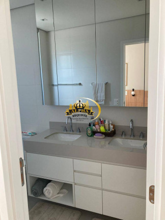 Imagem Casa de Condomínio com 3 Quartos à Venda, 220 m² em Tamboré - Santana De Parnaíba