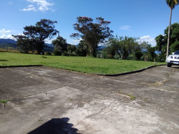 Imagem Chácara com 5 Quartos à Venda, 200 m² em Vila Santos - Caçapava Imagem Chácara com 5 Quartos à Venda, 200 m² em Vila Santos - Caçapava