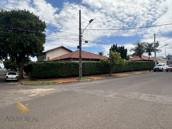 Imagem Casa com 4 Quartos à Venda ou Locação, 361 m² em Vila Célia - Campo Grande Imagem Casa com 4 Quartos à Venda ou Locação, 361 m² em Vila Célia - Campo Grande