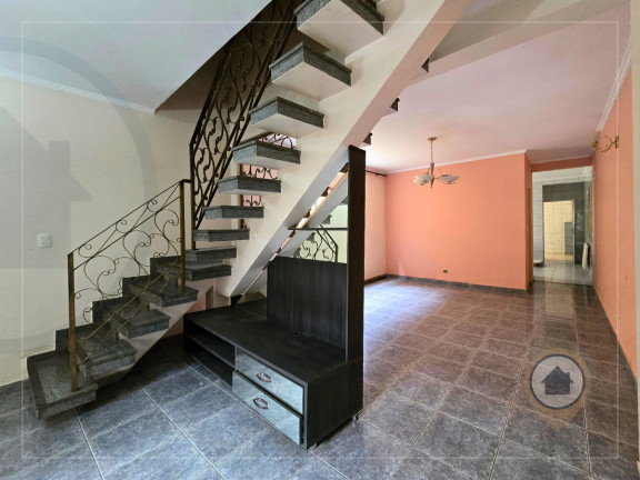 Imagem Casa com 4 Quartos à Venda, 180 m² em Guarulhos Imagem Casa com 4 Quartos à Venda, 180 m² em Guarulhos