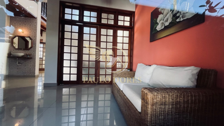 Imagem Casa com 4 Quartos à Venda, 298 m² em Centro - Ubatuba Imagem Casa com 4 Quartos à Venda, 298 m² em Centro - Ubatuba